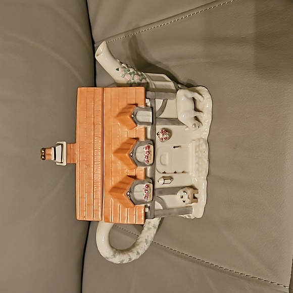 Lenox English Garden Teapot - Picture 2 of 5